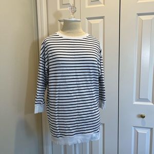 UNIQLO quarter sleeve lounge sweatshirt